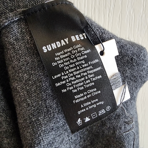 NWOT Sunday Best Apple Long Sleeve Knit - Picture 7 of 7